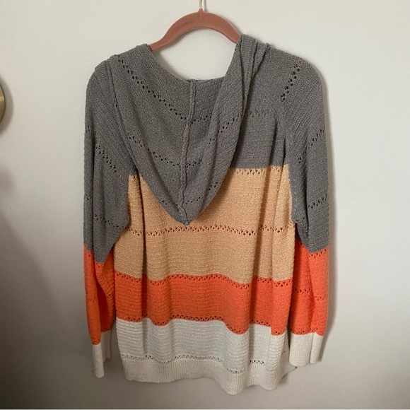 WOMENS PULLOVER - Picture 2 of 2